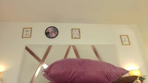 Snapshot of dulceaurora_ chatting on 03-12-25, 03:35 DULCE AURORA online show from 03-12-25, 03:35