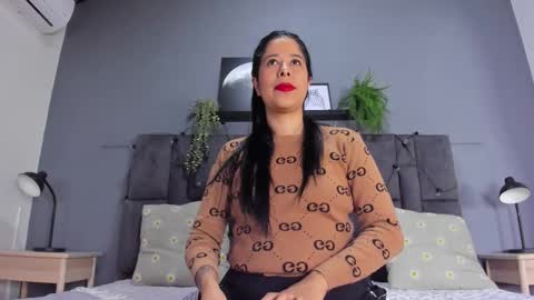 Snapshot of dulceaurora_ chatting on 12-02-25, 11:15 DULCE AURORA online show from 12-02-25, 11:15