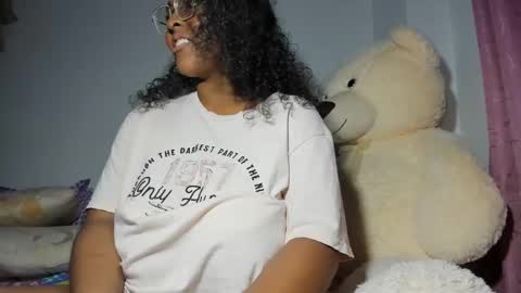 Snapshot of dulcemilk2 chatting on 12-20-24, 07:44 MIA SHAIK online show from 12-20-24, 07:44