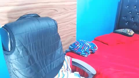 dulcesdemaria online show from 01-24-25, 01:03