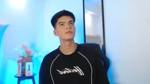 Dulcey online show from 09-29-25, 04:39