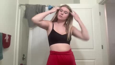 Snapshot of dumbblondexoxo chatting on 01-13-25, 03:34 dumbblondexoxo online show from 01-13-25, 03:34