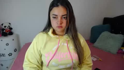 Snapshot of dumont_model chatting on 02-13-25, 07:42 Nicole   online show from 02-13-25, 07:42