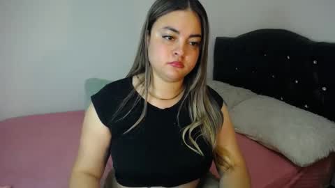 Snapshot of dumont_model chatting on 02-22-25, 10:31 Nicole   online show from 02-22-25, 10:31