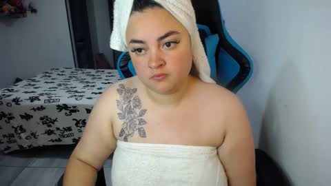 Snapshot of dumont_model chatting on 10-12-25, 07:29 Nicole   online show from 10-12-25, 07:29