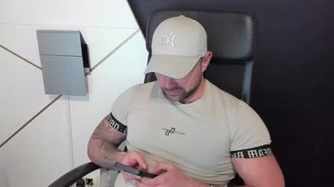 DuncanStone online show from 02-12-25, 02:21