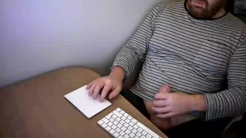 FloFrenchCurv288 online show from 01-12-26, 11:32