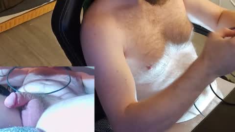 Snapshot of durin_ chatting on 02-28-26, 12:22 Durin online show from 02-28-26, 12:22