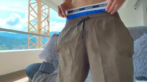 Snapshot of dustin_daimond chatting on 11-05-25, 06:30 Dustin online show from 11-05-25, 06:30