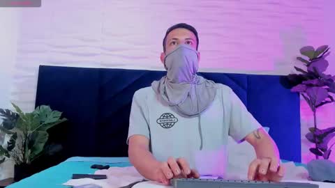 Dustin Sonne online show from 09-14-25, 03:38