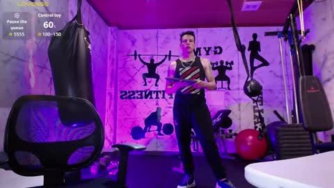 Dustin Sonne online show from 09-29-25, 03:33