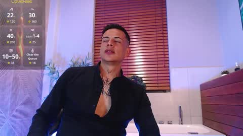 Dustin Sonne online show from 11-26-25, 03:40