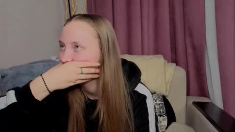 Jenny online show from 12-22-25, 07:11