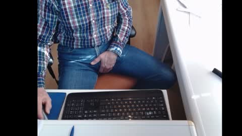 dutchpornking2 online show from 02-02-25, 12:24