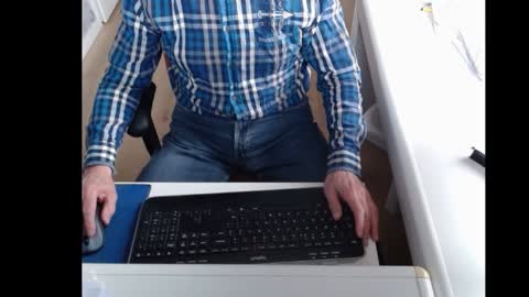 dutchpornking2 online show from 02-04-25, 11:38