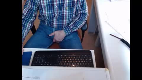 dutchpornking2 online show from 02-15-25, 10:44