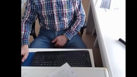 dutchpornking2 online show from 03-04-25, 08:24