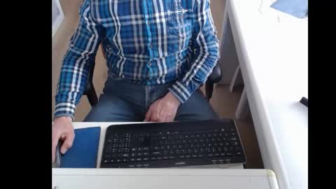 dutchpornking2 online show from 03-09-25, 08:40