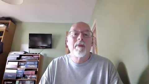 Snapshot of dutchunclejohn chatting on 06-12-26, 05:12 DutchUncleJohn online show from 06-12-26, 05:12