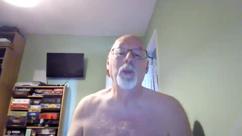 Snapshot of dutchunclejohn chatting on 06-23-26, 09:07 DutchUncleJohn online show from 06-23-26, 09:07