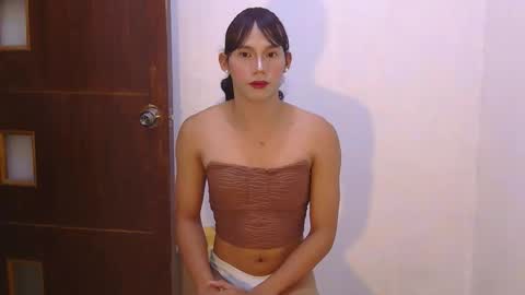 Snapshot of dy_namite chatting on 11-17-25, 06:03 dy_namite online show from 11-17-25, 06:03