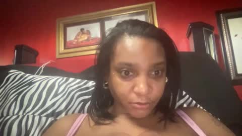 Snapshot of dyamond_dynasty chatting on 12-18-25, 04:29 dyamond_dynasty online show from 12-18-25, 04:29