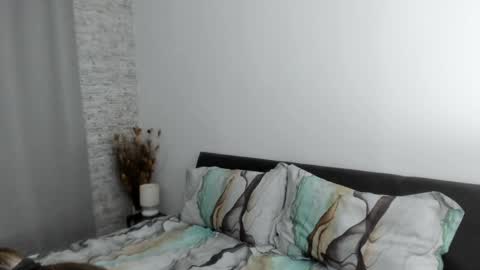 Dyanne online show from 11-20-25, 05:12