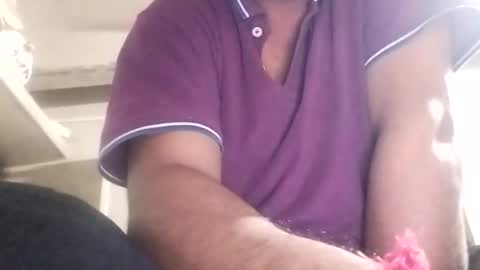 Snapshot of dyccc chatting on 10-13-25, 09:04 Rockhandsome online show from 10-13-25, 09:04