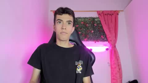 Snapshot of dylan_2005 chatting on 09-22-25, 11:34 Dylan online show from 09-22-25, 11:34