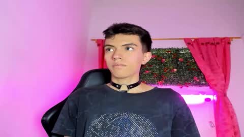 Snapshot of dylan_2005 chatting on 10-03-25, 11:40 Dylan online show from 10-03-25, 11:40