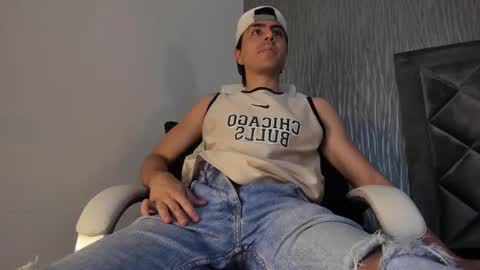 Dylan online show from 10-13-25, 11:21