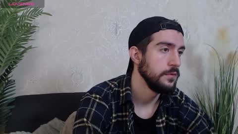 Snapshot of dylan_starxx chatting on 12-11-24, 05:53 Dylan online show from 12-11-24, 05:53