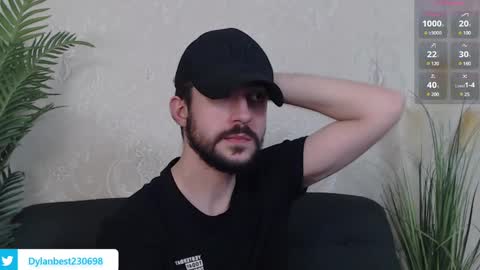 Snapshot of dylan_starxx chatting on 12-13-24, 12:31 Dylan online show from 12-13-24, 12:31