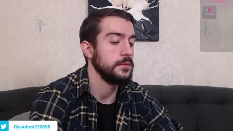 Snapshot of dylan_starxx chatting on 12-17-24, 10:54 Dylan online show from 12-17-24, 10:54
