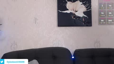 Snapshot of dylan_starxx chatting on 12-18-24, 02:10 Dylan online show from 12-18-24, 02:10