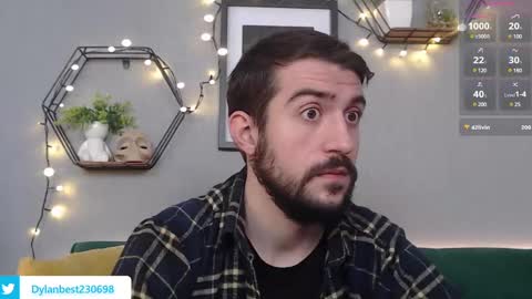 Snapshot of dylan_starxx chatting on 12-18-24, 07:36 Dylan online show from 12-18-24, 07:36