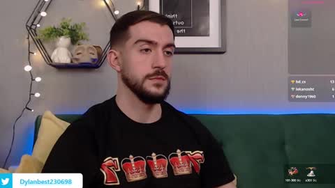 Snapshot of dylan_starxx chatting on 12-26-24, 07:27 Dylan online show from 12-26-24, 07:27