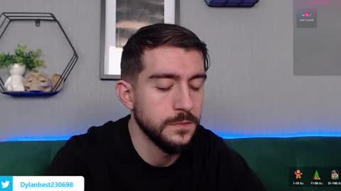 Snapshot of dylan_starxx chatting on 12-30-24, 06:49 Dylan online show from 12-30-24, 06:49