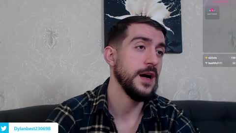 Snapshot of dylan_starxx chatting on 01-03-25, 04:44 Dylan online show from 01-03-25, 04:44
