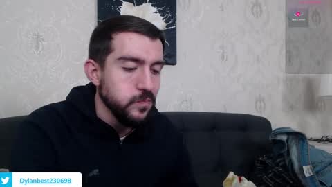 Snapshot of dylan_starxx chatting on 01-17-25, 04:17 Dylan online show from 01-17-25, 04:17
