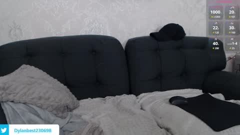 Snapshot of dylan_starxx chatting on 01-17-25, 07:19 Dylan online show from 01-17-25, 07:19