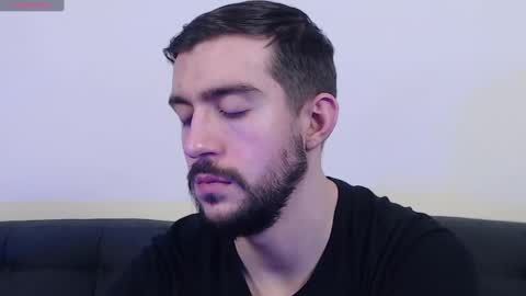 Snapshot of dylan_starxx chatting on 02-21-25, 12:27 Dylan online show from 02-21-25, 12:27