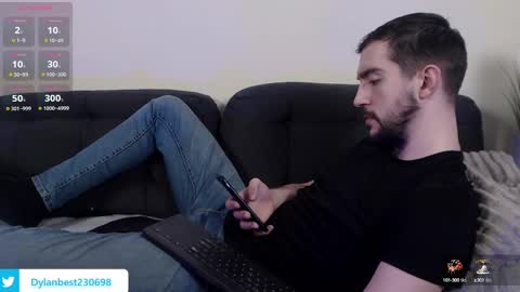 Snapshot of dylan_starxx chatting on 02-22-25, 12:38 Dylan online show from 02-22-25, 12:38