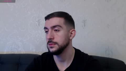 Snapshot of dylan_starxx chatting on 03-09-25, 06:17 Dylan online show from 03-09-25, 06:17