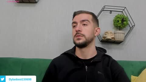 Snapshot of dylan_starxx chatting on 10-07-25, 09:01 Dylan online show from 10-07-25, 09:01