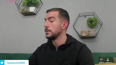 Snapshot of dylan_starxx chatting on 10-13-25, 01:16 Dylan online show from 10-13-25, 01:16