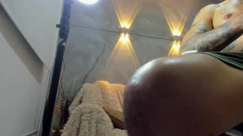 D Y L A N online show from 12-26-24, 12:25