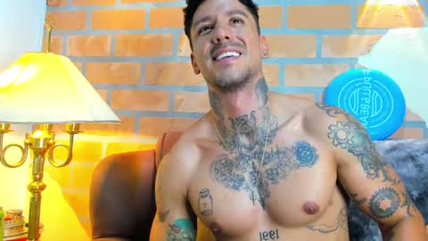 D Y L A N online show from 02-22-25, 08:42