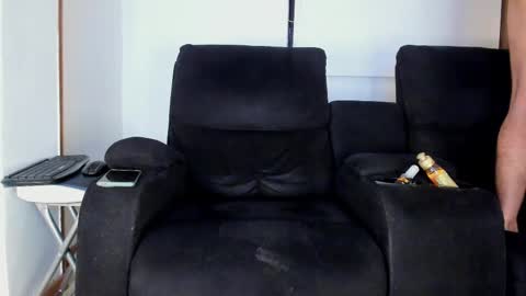 Dylann and Willy online show from 03-12-25, 04:19