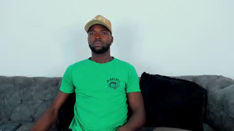 Dylan Taylor online show from 10-22-25, 04:46